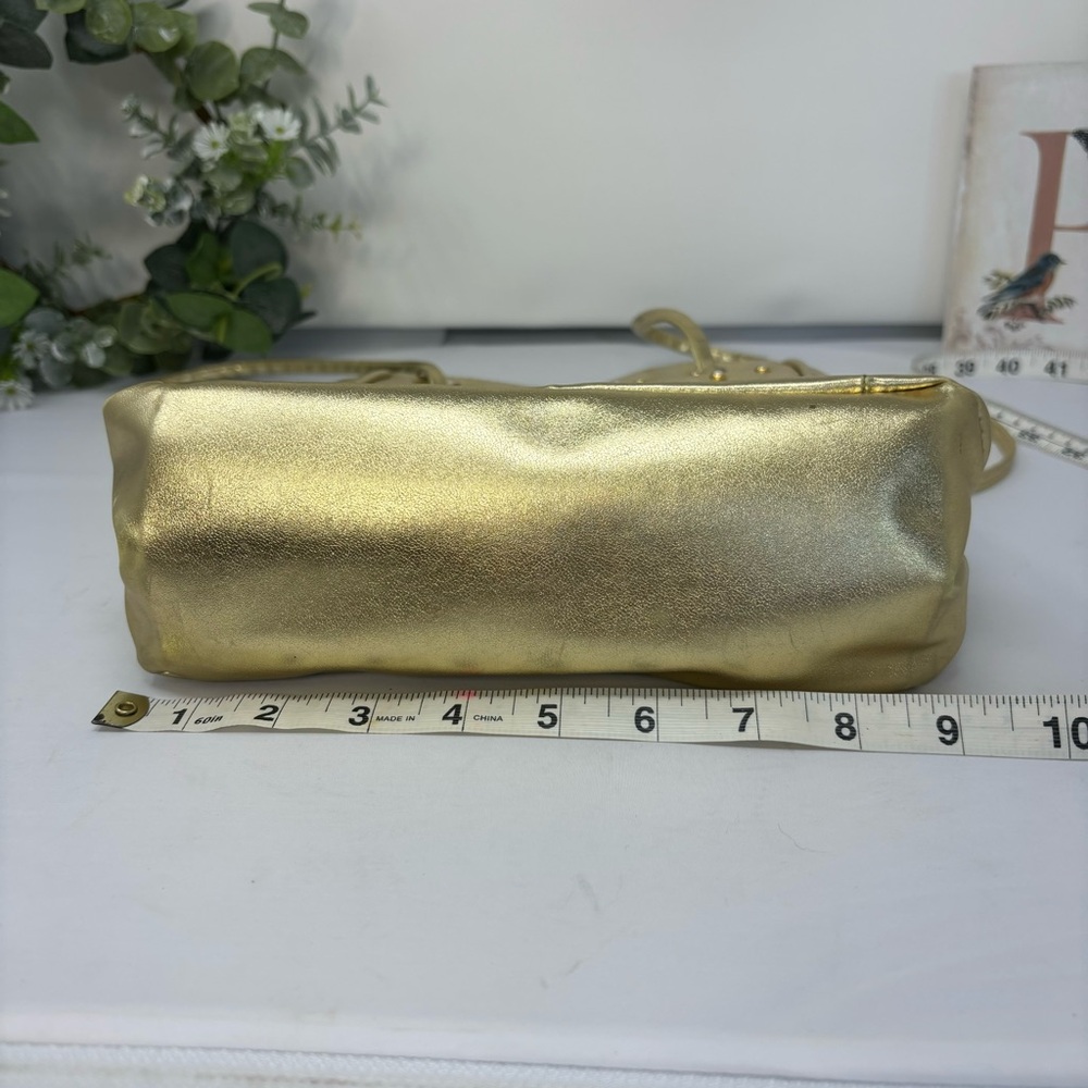 Warren Reed Women’s Gold Purse White Pearl Embellishments Double Strap Vintage ￼ - Picture 8 of 8